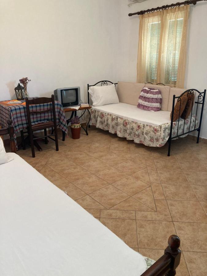 Agkyra Rooms Aladhinon Экстерьер фото